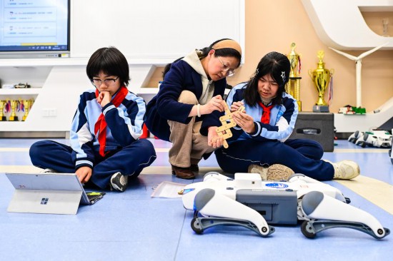 人工智能催生新职业,劳动者如何在浪潮中把握就业机遇?