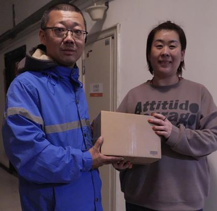 快递旺季 双11激战正酣 各地快递企业全力应对忙不停