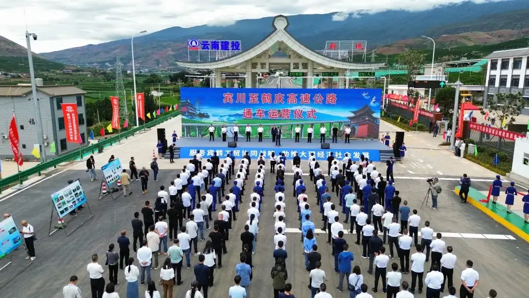 我国高速公路里程达 18.36 万公里,部分省份建设情况及争议