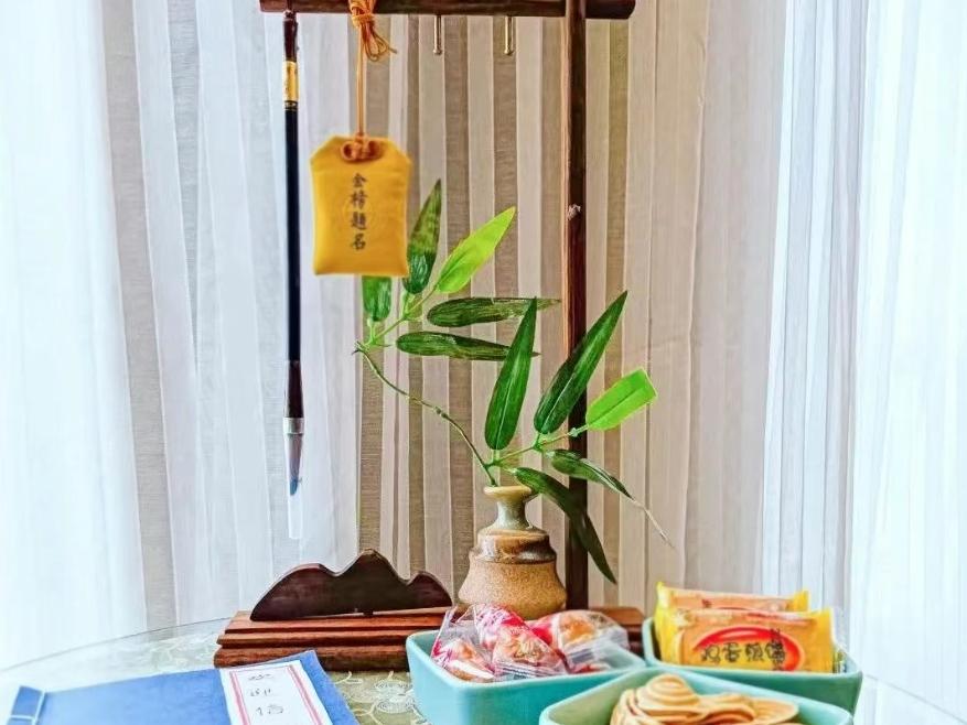 高考房预订火爆,家长考生看中服务和情绪价值